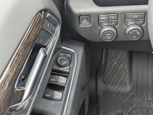 New 2026 GMC Sierra 1500 SLE image 21