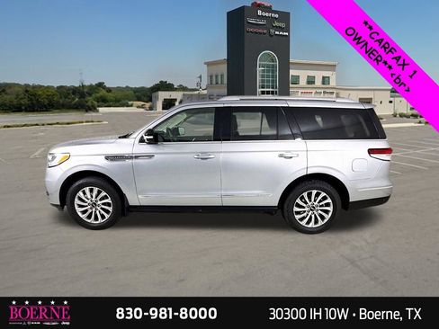 Used 2024 Lincoln Navigator Premiere AWD/4WD image 4