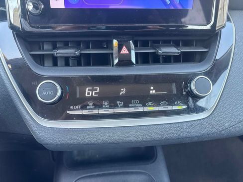 Used 2023 Toyota Corolla LE FWD image 19