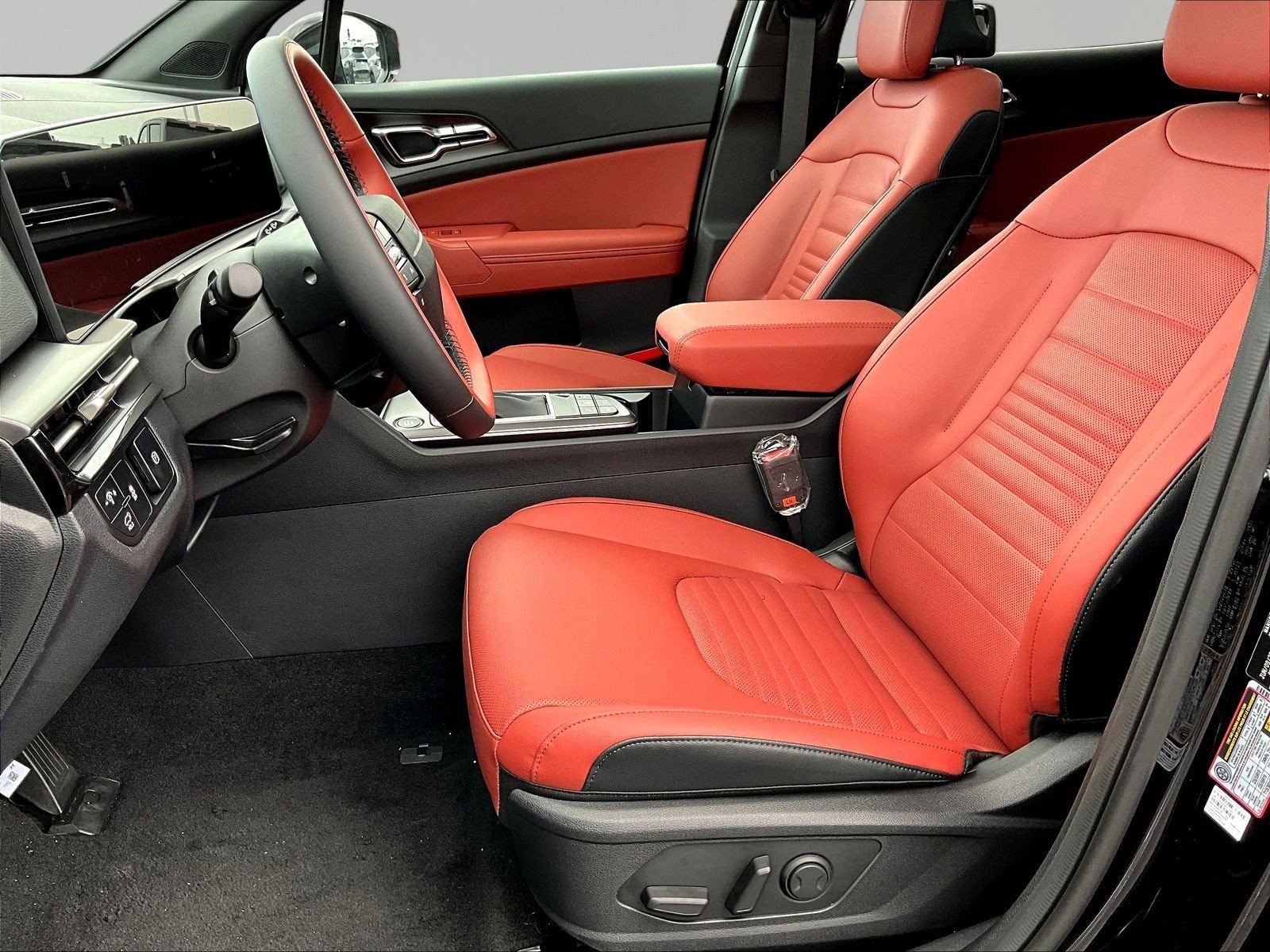 New 2026 Kia Sportage SX FWD image 16