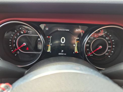 Used 2022 Jeep Gladiator Rubicon w/ LED Lighting Group AWD/4WD image 11
