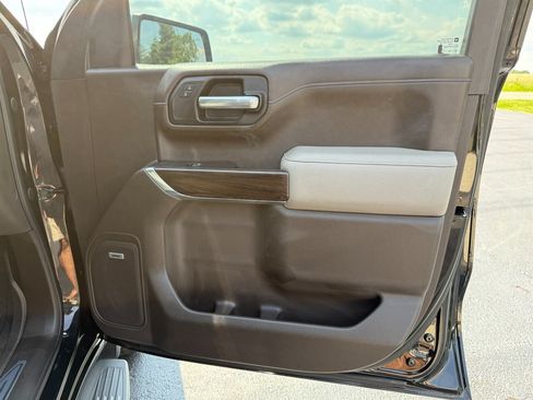 Used 2019 GMC Sierra 1500 SLT w/ SLT Premium Plus Package AWD/4WD image 38