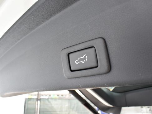 Used 2019 Subaru Ascent Limited AWD/4WD image 50