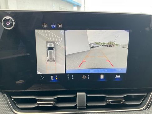 Used 2025 Chevrolet Equinox RS w/ Safety and Technology Package AWD/4WD image 6