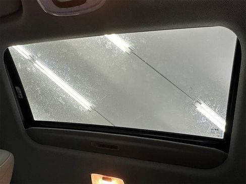 New 2025 Hyundai Elantra SEL image 22