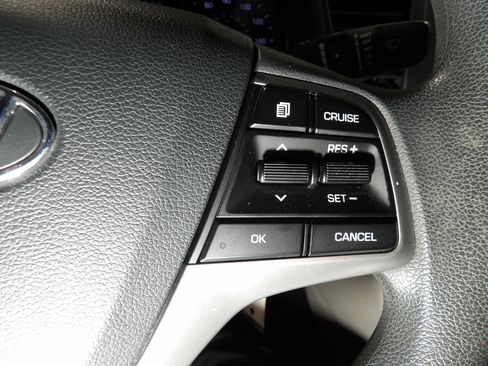 Used 2018 Hyundai Elantra SEL FWD image 16