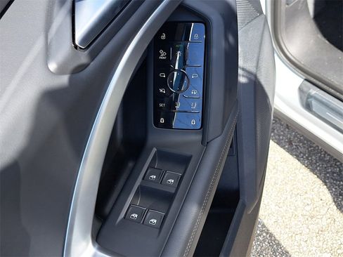 New 2025 Audi Q5 Premium Plus image 22