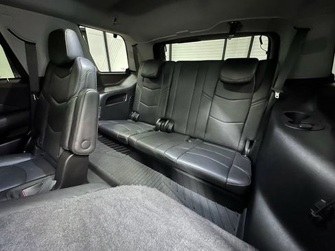 Used 2020 Cadillac Escalade Luxury image 27