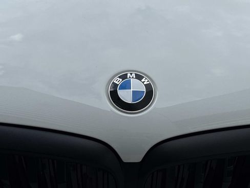 Used 2024 BMW X5 xDrive40i w/ M Sport Package AWD/4WD image 10