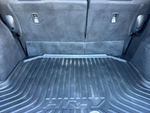Used 2016 Honda HR-V EX image 32