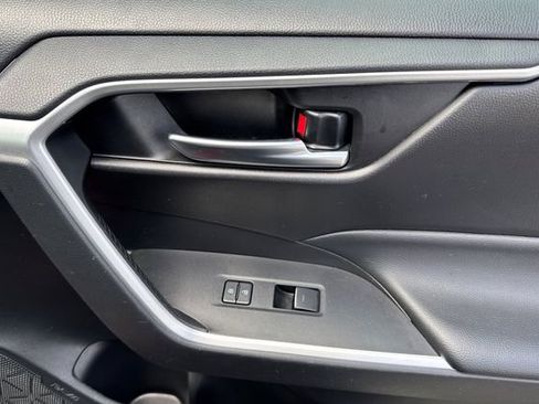 Used 2023 Toyota RAV4 XLE FWD image 20