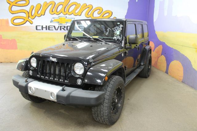 Used 2014 Jeep Wrangler Unlimited Sahara w/ Dual Top Group AWD/4WD image 4