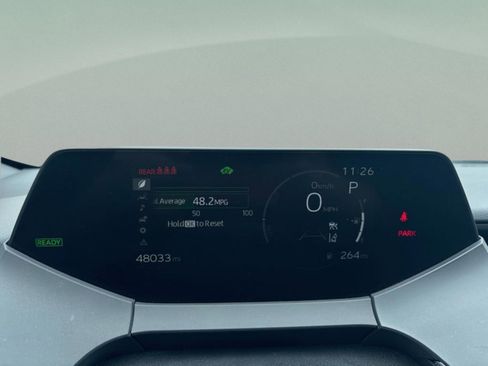 Used 2023 Toyota Prius XLE FWD image 14
