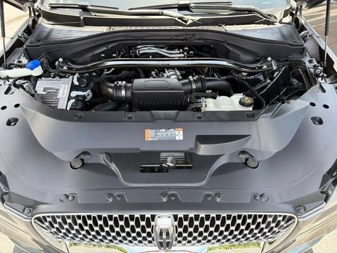 Used 2024 Lincoln Aviator AWD w/ Premium Package image 26