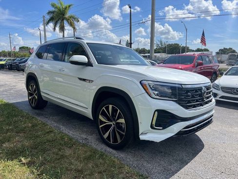 Used 2024 Volkswagen Atlas SEL Premium R-Line image 4