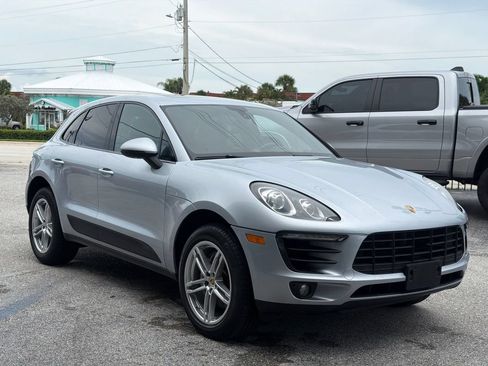 Used 2015 Porsche Macan S AWD/4WD image 7
