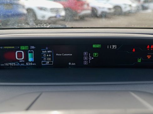 Used 2017 Toyota Prius Prime Premium image 48