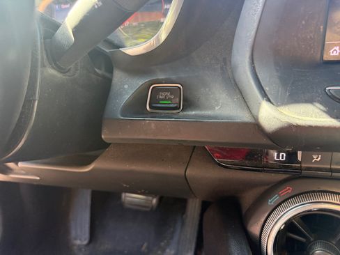 Used 2020 Chevrolet Camaro LT RWD image 28