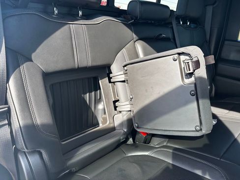 Used 2023 Chevrolet Silverado 3500 High Country image 30