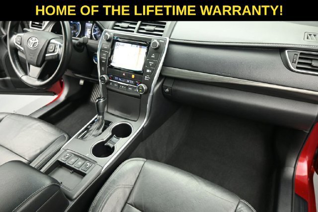Used 2015 Toyota Camry XLE w/ Moonroof Package FWD image 36