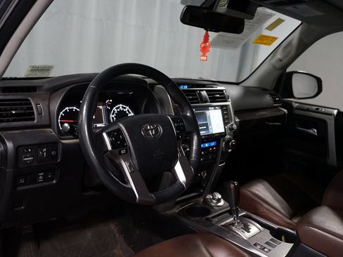 Used 2024 Toyota 4Runner Limited AWD/4WD image 7