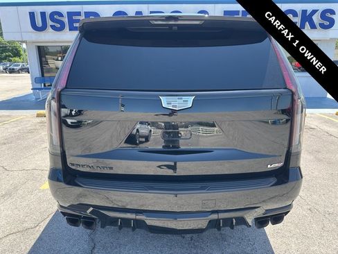 Used 2024 Cadillac Escalade V w/ LPO, ONYX Package AWD/4WD image 4