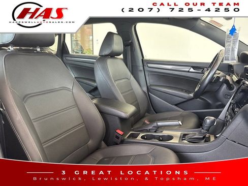 Used 2022 Volkswagen Passat 2.0T R-Line image 14