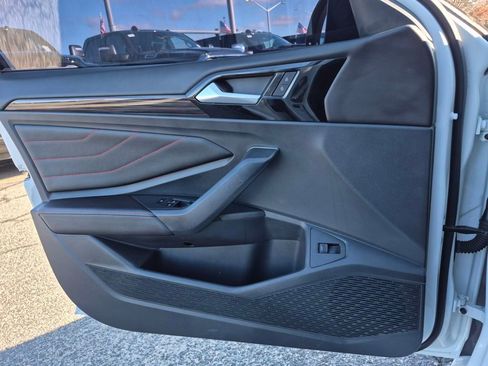 Used 2023 Volkswagen Jetta GLI Autobahn w/ GLI Black Package image 16