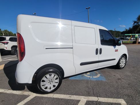 Used 2021 RAM ProMaster City Tradesman SLT image 12