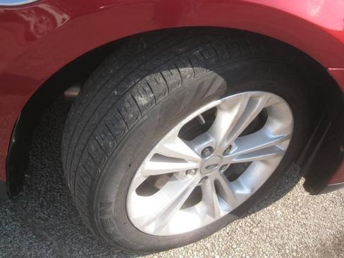 Used 2014 Ford Taurus SEL w/ Equipment Group 201A image 33