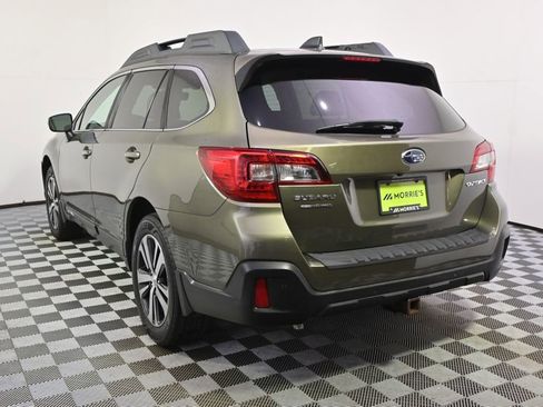 Used 2018 Subaru Outback 2.5i Limited image 4