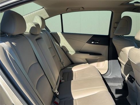 Used 2015 Honda Accord EX-L image 54