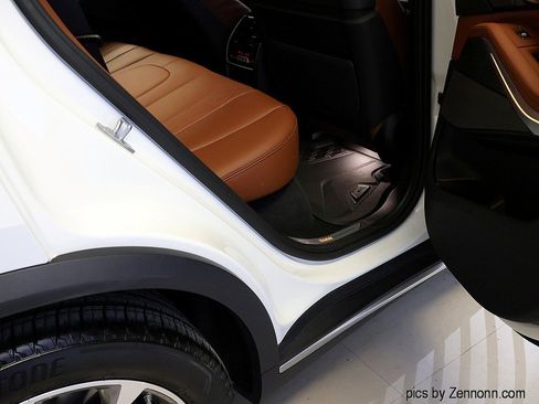 Certified 2025 BMW X5 xDrive40i w/ Climate Comfort Package image 35