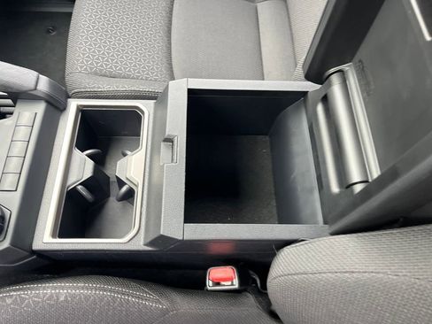 Used 2025 Toyota 4Runner SR5 image 32