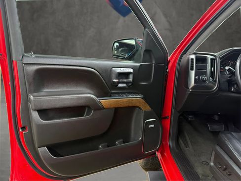 Used 2017 Chevrolet Silverado 1500 LTZ w/ Texas Edition image 38