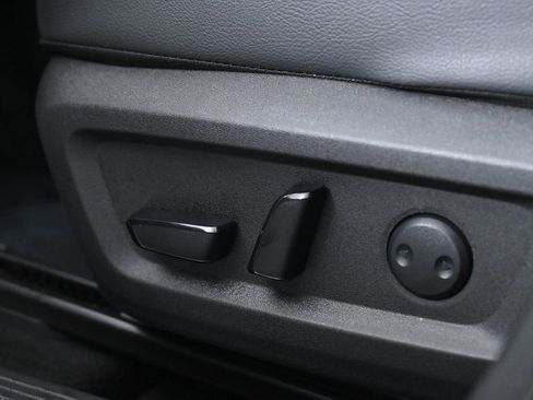 Used 2023 Nissan Rogue SL w/ SL Premium Package image 26