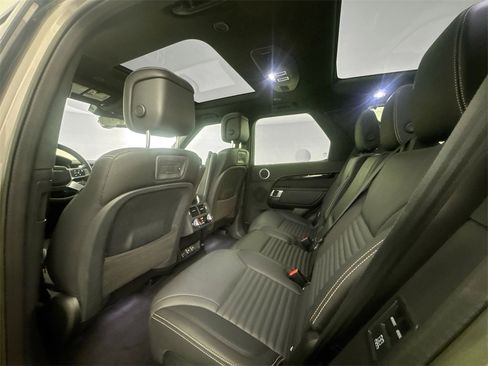 Used 2023 Land Rover Discovery S R-Dynamic image 24