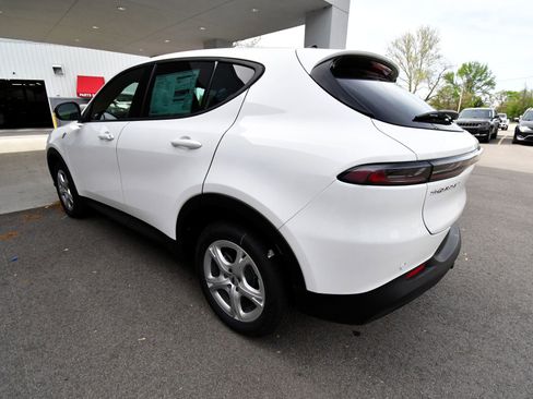 New 2025 Dodge Hornet GT w/ Cold Weather Group image 7