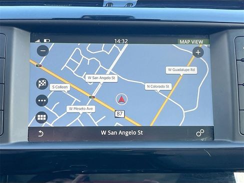 Used 2017 Jaguar F-PACE Premium image 13