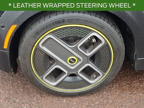 Used 2021 MINI Cooper SE w/ 8.8" Touchscreen Nav Package image 8