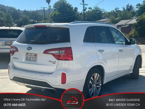 Used 2014 Kia Sorento SX w/ 3rd Row Package AWD/4WD image 3