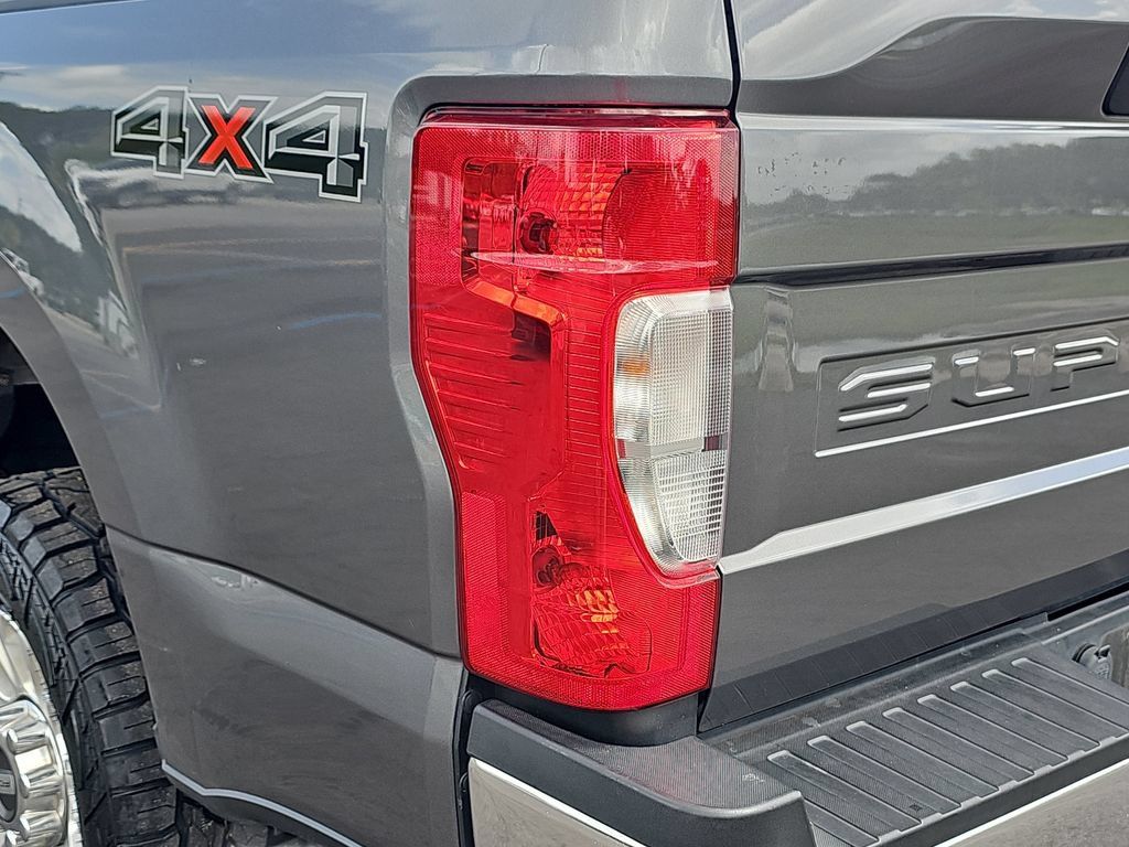 Used 2021 Ford F250 XL w/ STX Appearance Package AWD/4WD image 32