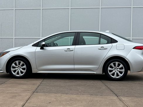 Certified 2022 Toyota Corolla LE image 8