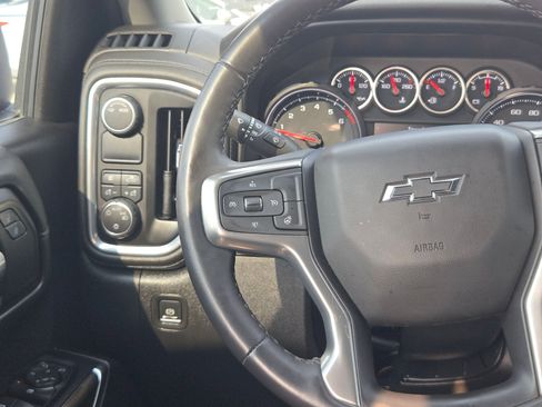 Used 2022 Chevrolet Silverado 1500 RST RWD image 18