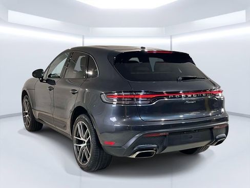 Certified 2024 Porsche Macan image 7