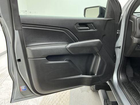 Used 2023 Chevrolet Colorado Trail Boss w/ Technology Package image 16