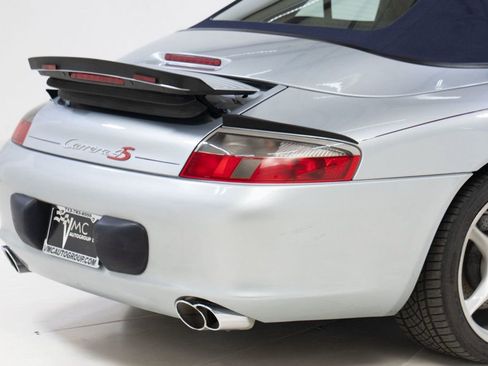 Used 2003 Porsche 911 Carrera 4 image 18