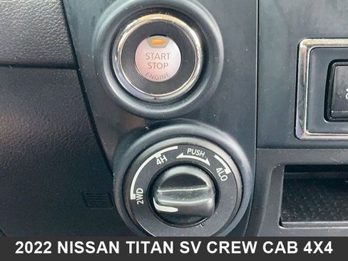Used 2022 Nissan Titan SV image 21