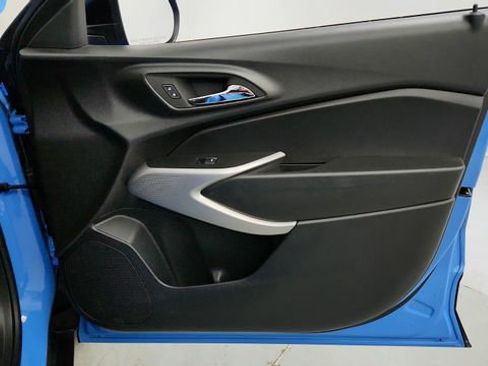 Certified 2024 Chevrolet Trax RS image 23