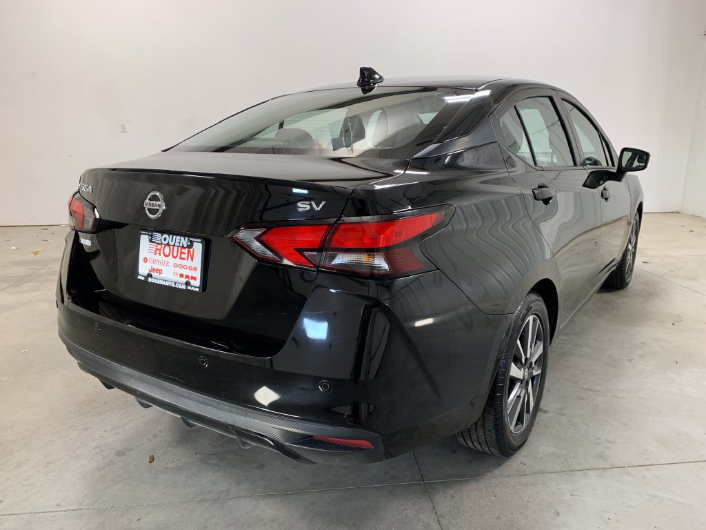 Used 2020 Nissan Versa SV FWD image 8